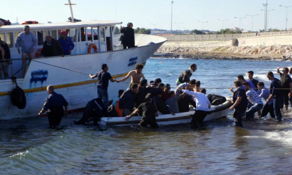 Ο Ερντογάν δεν περιμένει τον κορονοϊό, θα ανοίξει «νέο Έβρο» στο Αιγαίο